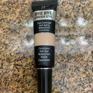 IT Cosmetics concealer Light Nude